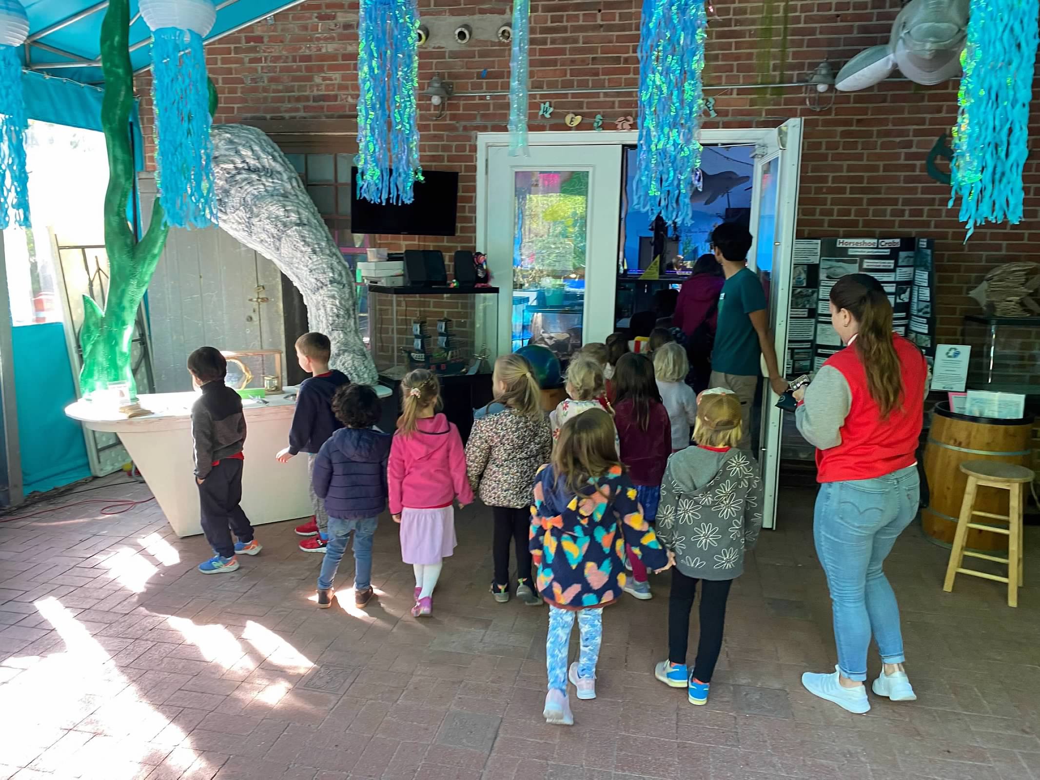 Kindergarten Ausflug zum Glen Echo Aquarium & Park German